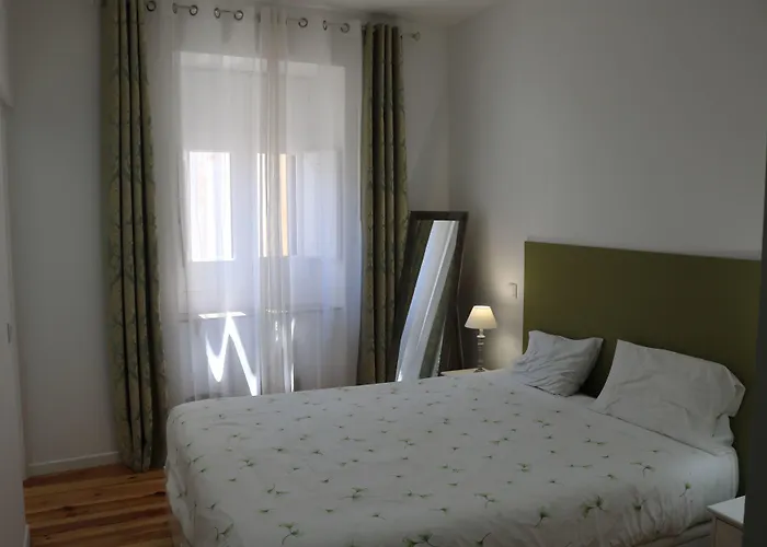 Casa Malpique 게스트하우스 알부페이라