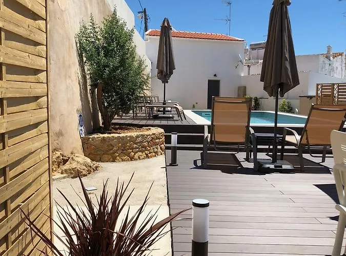 Casa Malpique 게스트하우스 알부페이라