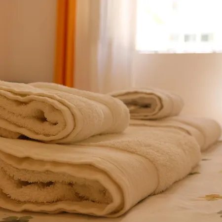 ゲストハウス Casa Malpique アルブフェイラ